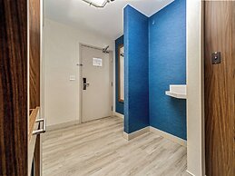 Holiday Inn Express & Suites Medicine Hat Transcanada Hwy 1 by IHG