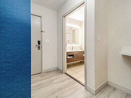 Holiday Inn Express & Suites Medicine Hat Transcanada Hwy 1 by IHG