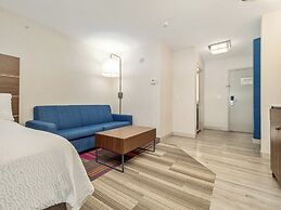 Holiday Inn Express & Suites Medicine Hat Transcanada Hwy 1 by IHG