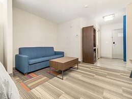 Holiday Inn Express & Suites Medicine Hat Transcanada Hwy 1 by IHG