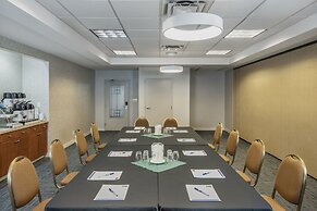 Holiday Inn Express & Suites Medicine Hat Transcanada Hwy 1 by IHG