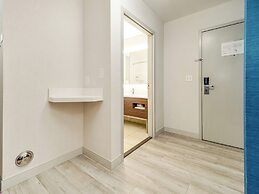 Holiday Inn Express & Suites Medicine Hat Transcanada Hwy 1 by IHG