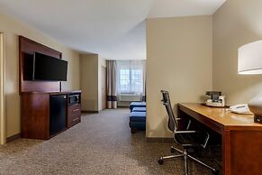 Comfort Suites Johnson Creek Conference Center