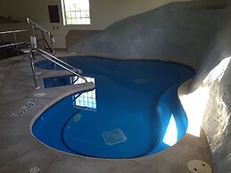 Comfort Suites Johnson Creek Conference Center