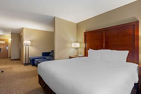 Comfort Suites Johnson Creek Conference Center