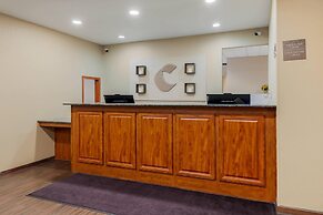 Comfort Suites Johnson Creek Conference Center
