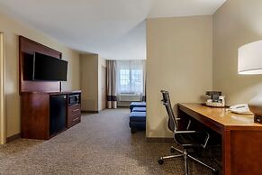 Comfort Suites Johnson Creek Conference Center