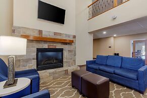 Comfort Suites Johnson Creek Conference Center