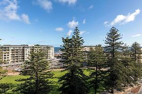 Oaks Glenelg Liberty Suites