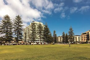 Oaks Glenelg Liberty Suites