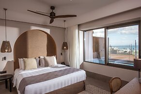 Paralos Venus Suites - Adults Only