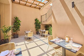 Paralos Venus Suites - Adults Only