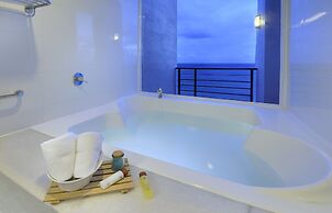 Chateau Beach Resort