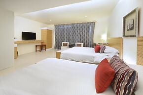 Chateau Beach Resort