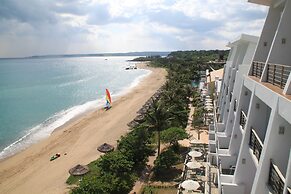 Chateau Beach Resort