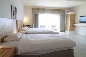 Chateau Beach Resort