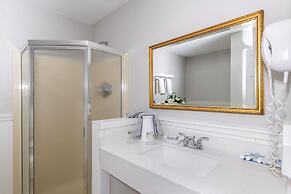 Brandywine River Hotel