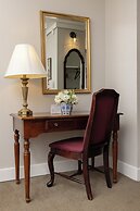 Brandywine River Hotel