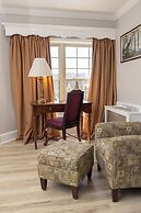 Brandywine River Hotel