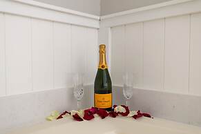 Brandywine River Hotel