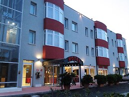 Formula International & Puravita SPA