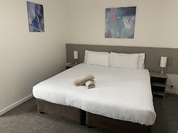 Adina Place Motel Apartments