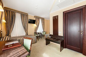 Old Estate Hotel & Spa