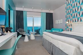 Golden Star City Resort