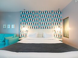 Golden Star City Resort