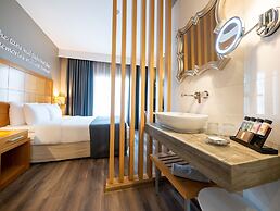 Golden Star City Resort