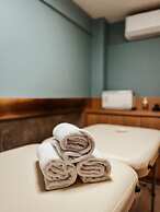 Golden Star City Resort