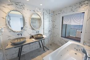 Golden Star City Resort