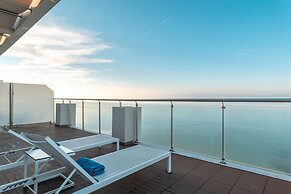 Golden Star City Resort