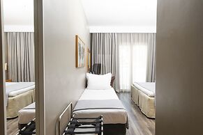 Golden Star City Resort