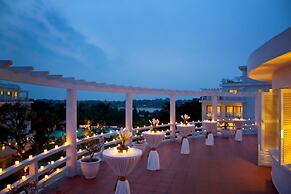 Azerai La Residence Hue