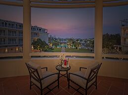 Azerai La Residence Hue