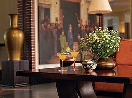 Azerai La Residence Hue