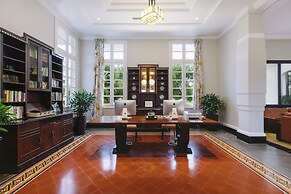 Azerai La Residence Hue