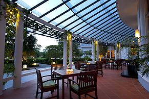 Azerai La Residence Hue