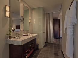 Azerai La Residence Hue