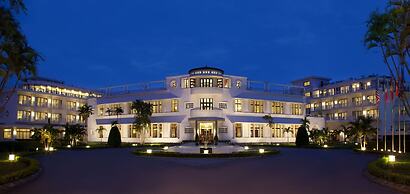 Azerai La Residence Hue