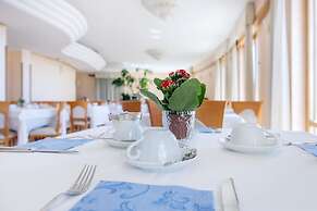 Astura Palace Hotel