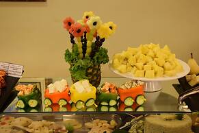 Olympia Golden Beach & Spa