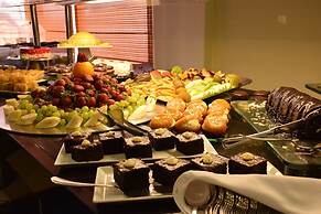 Olympia Golden Beach & Spa