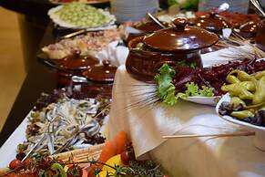 Olympia Golden Beach & Spa