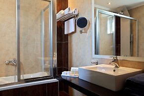 Olympia Golden Beach & Spa