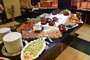 Olympia Golden Beach & Spa