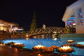 Olympia Golden Beach & Spa