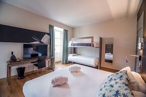 Petit Palace Santa Cruz