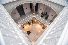 Petit Palace Santa Cruz